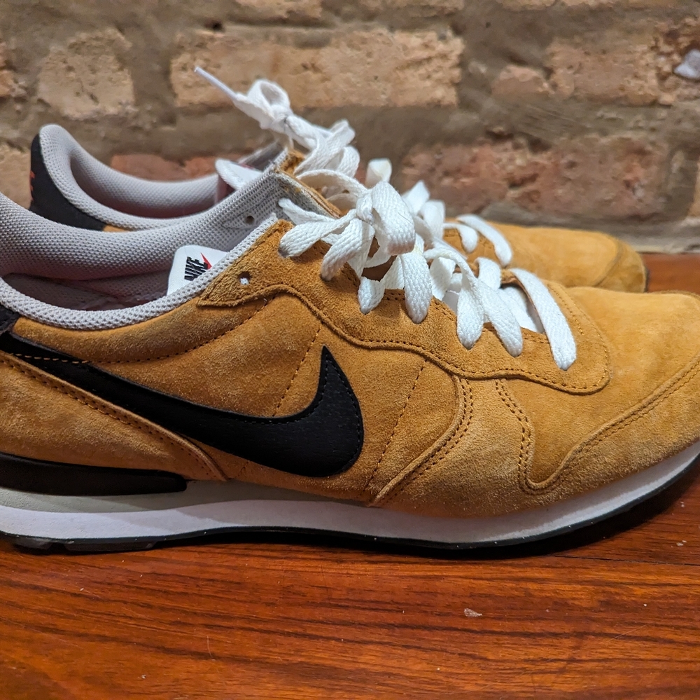 Nike Internationalist Suede Leather 631755-700 Men's Size 11 Shoes